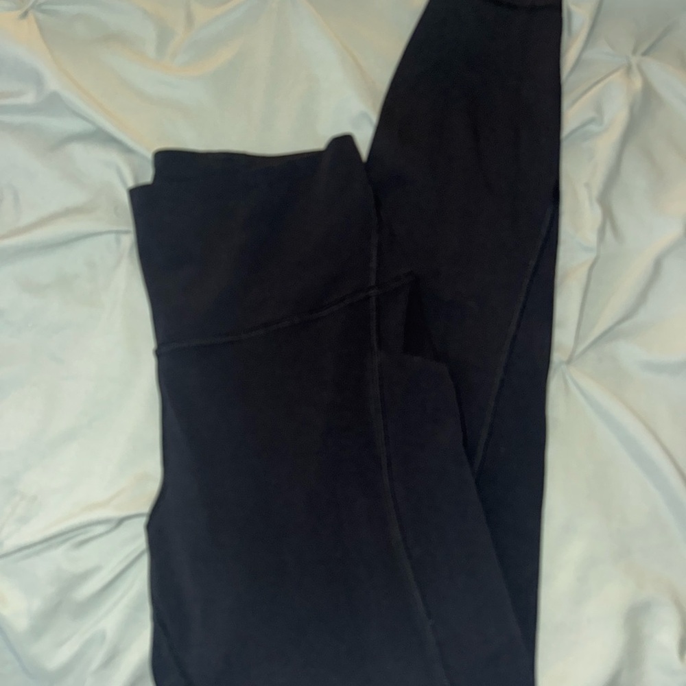 Lululemon Align 25” with Pockets Size 8